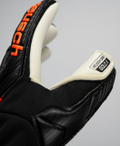 Reusch Attrakt Gold X GORE-TEX INFINIUM 5270029 7783 black orange 2